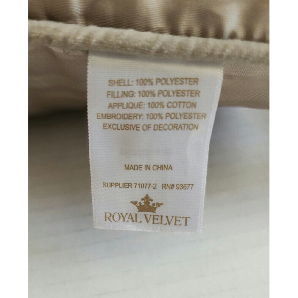 Royal Velvet JCP Decorative Pillow Embroidered Applique Tassels 18"x18" Beige - Picture 4 of 14